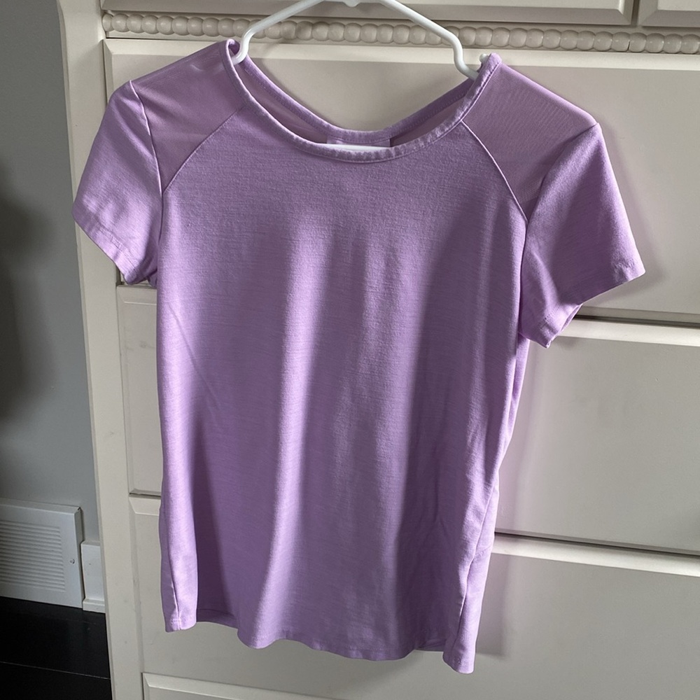 Kids Lavender T-Shirt. Size 14/16